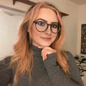 Meet your Posher, Annie